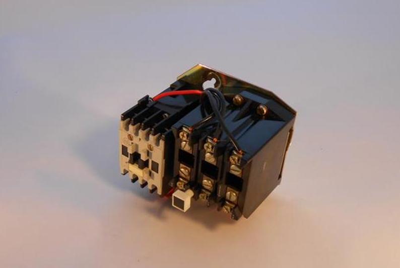 1 Speed Extract Starter Size 00 120 Volt | EQ10255